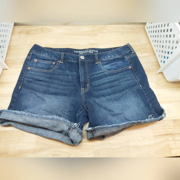 American Eagle Outfitters AE Boyfriend Shorts dark denim 12 Raw hem Summer - Picture 3 of 8